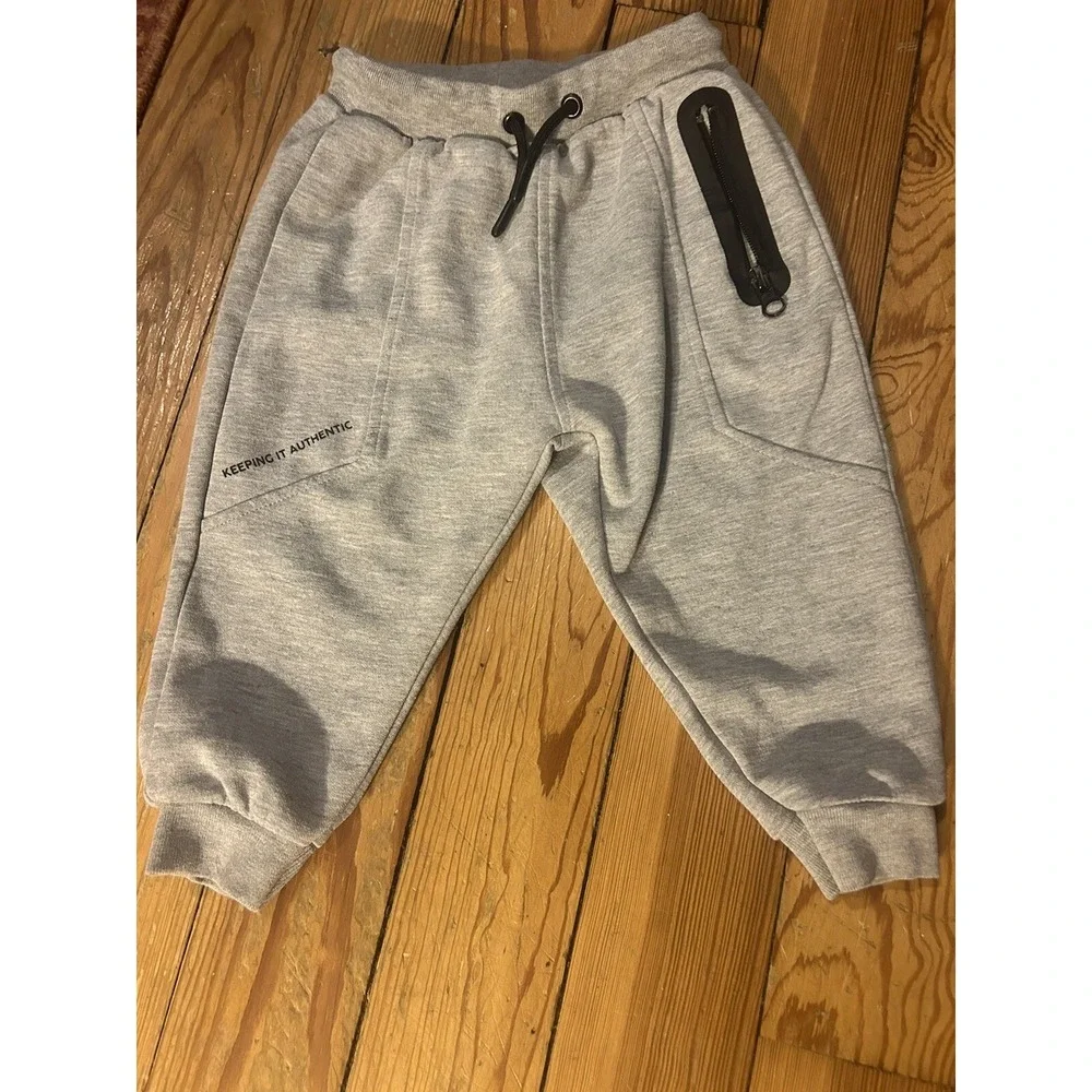 Zara lot includes